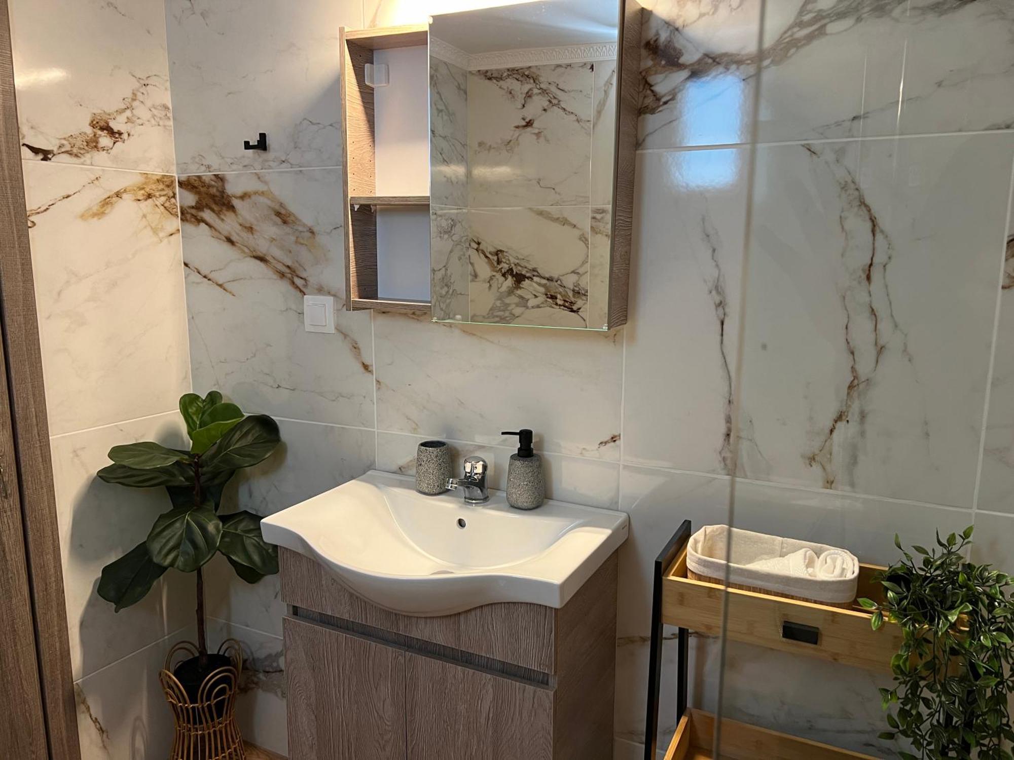 Oasis Apartment 3 By Gg อเล็กซานโดรโพลิส ภายนอก รูปภาพ